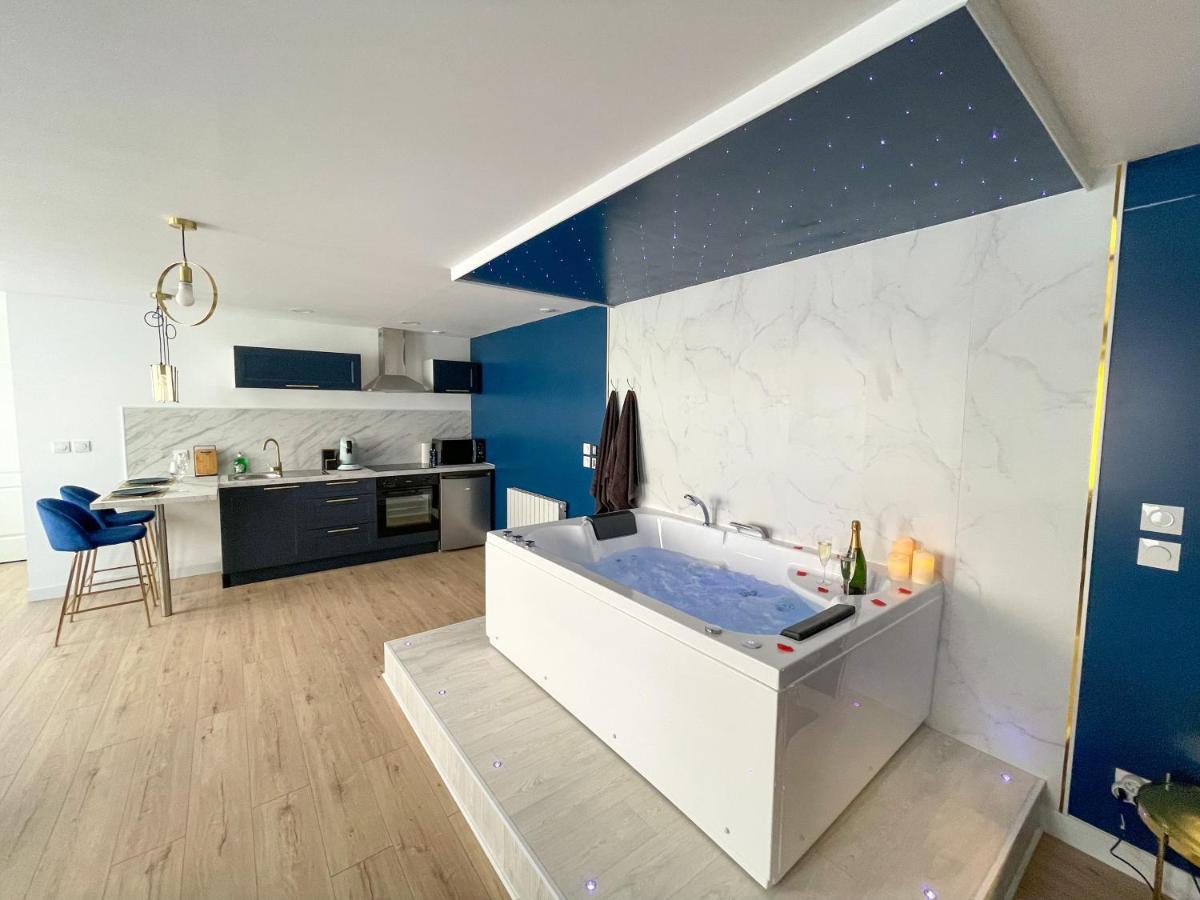 Spa Sous Les Etoiles - Cinema - Netflix - Parking - Gare Amiens Exteriör bild